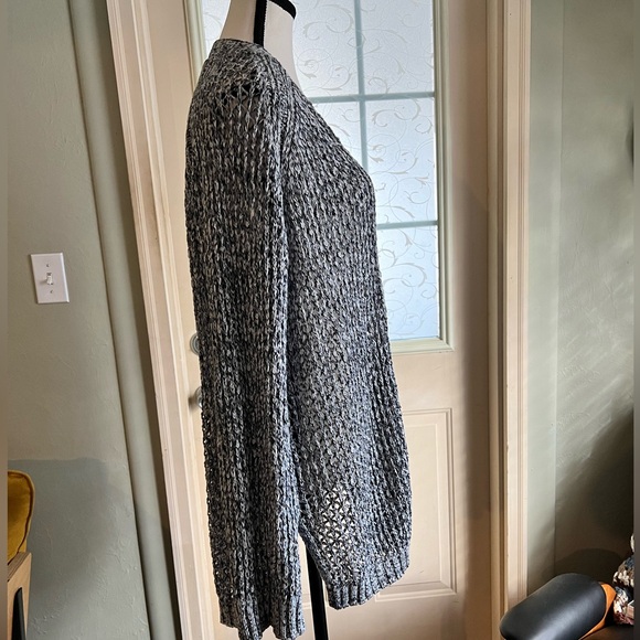 Splendid size M open loose weave open cardigan. NWT. Side slit for movement. - Picture 3 of 9